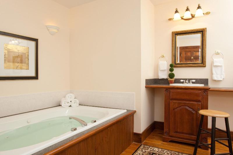 Stonecroft Country Inn image