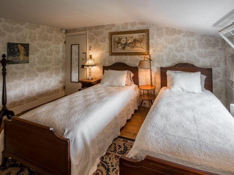 The Neighbour House B&B image