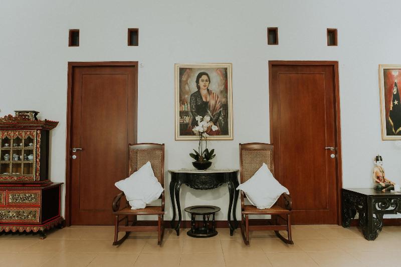 House Of Moedjito image