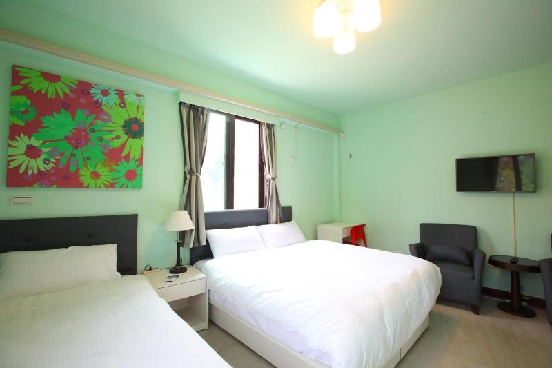 Line In B&B image