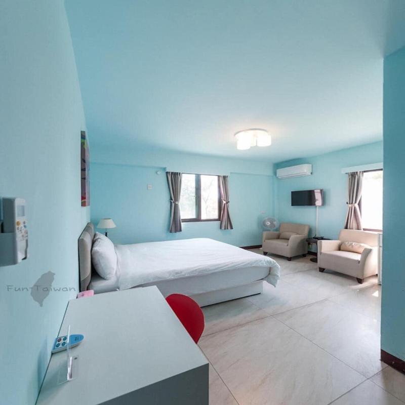 Line In B&B image