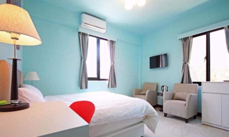 Line In B&B image