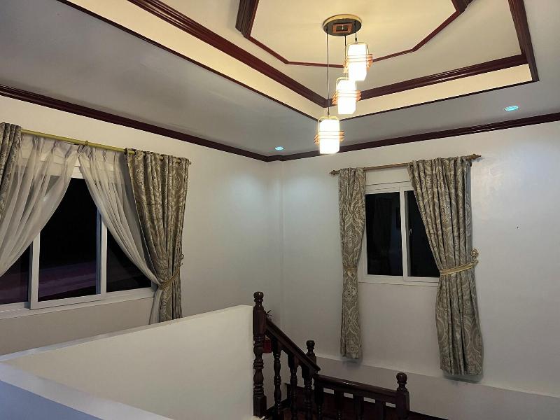Gilin Pension House image