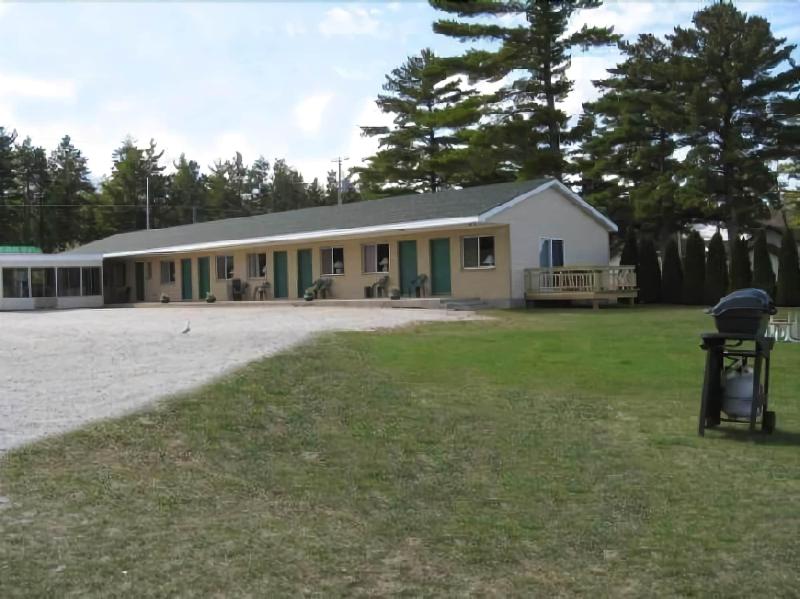 Northwinds Motel image