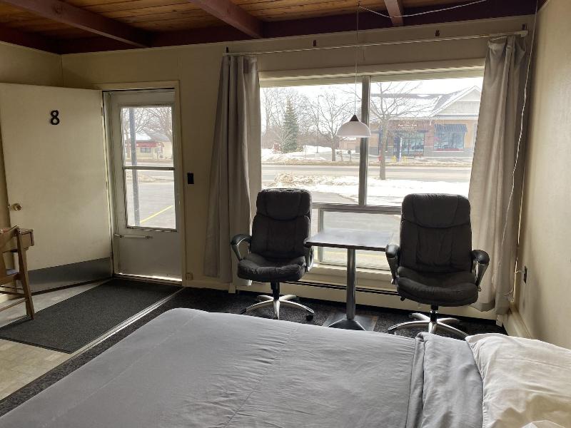 Villa Moderne Motel image