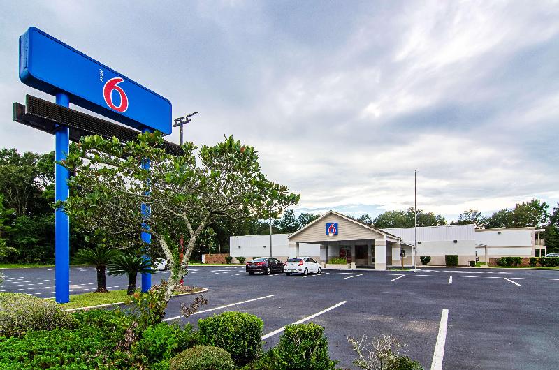 Motel 6 Bay Minette, AL image