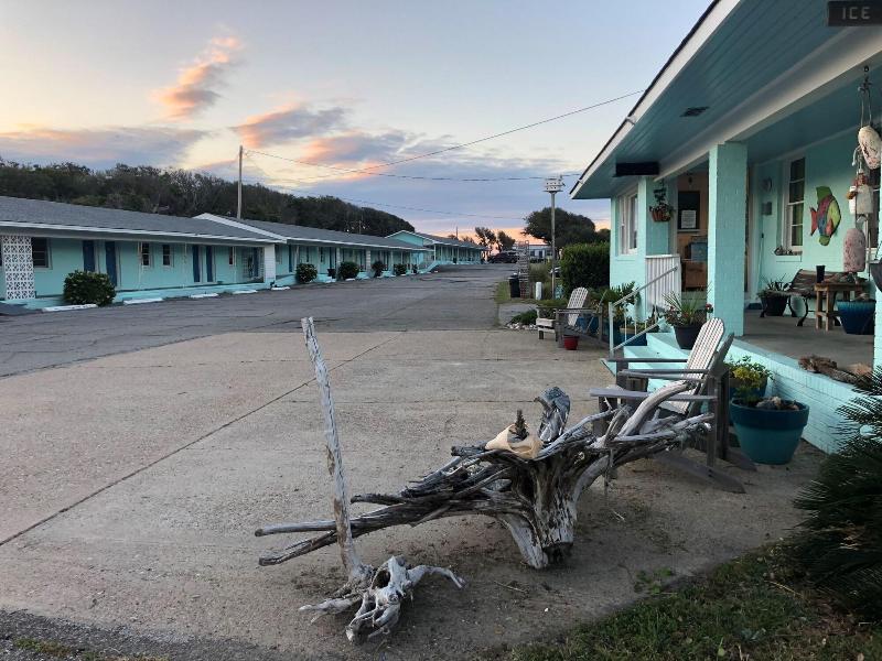 Swell Motel image