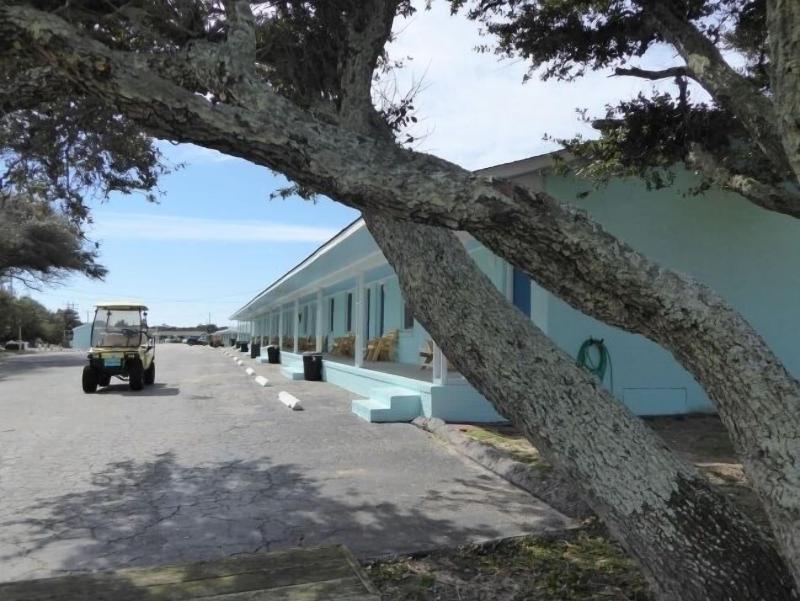 Swell Motel image