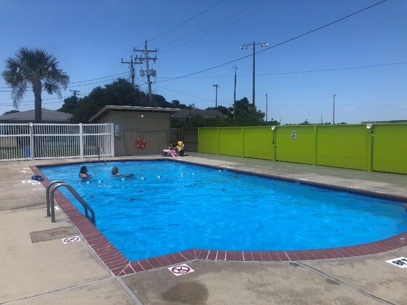 Swell Motel image