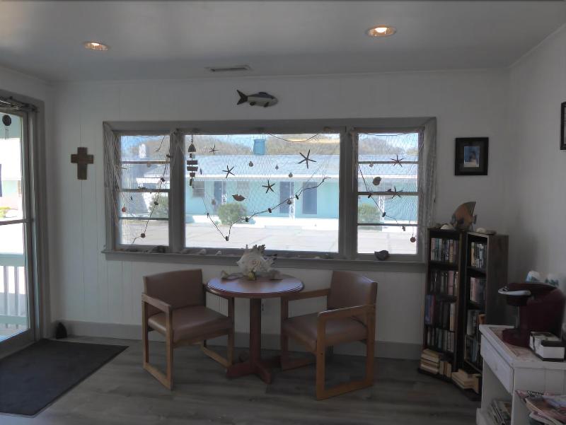 Swell Motel image