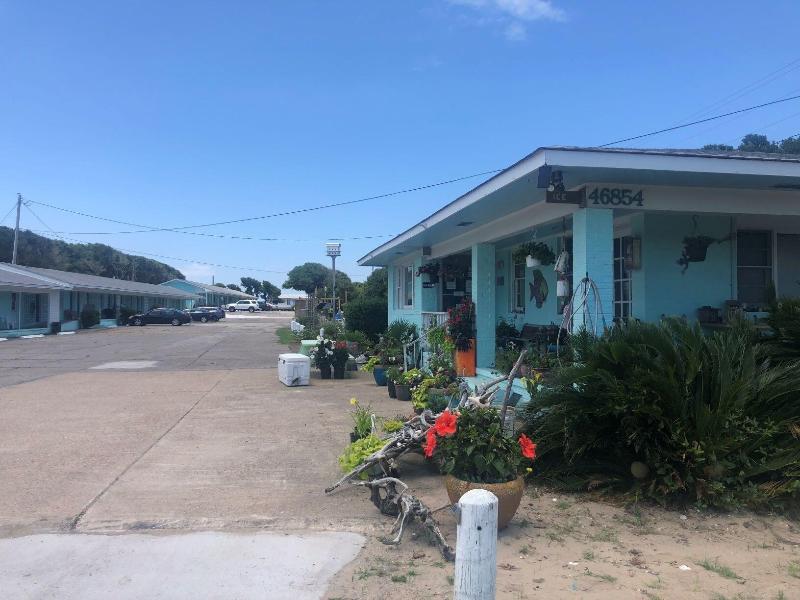 Swell Motel image