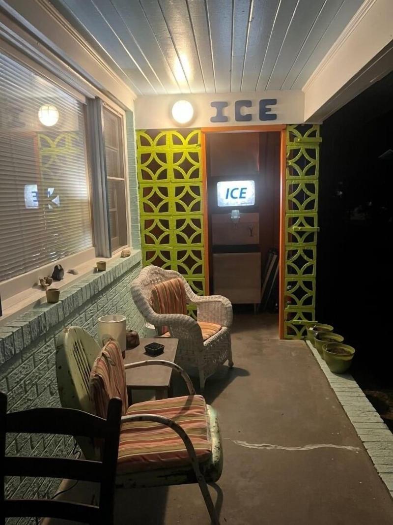 Swell Motel image