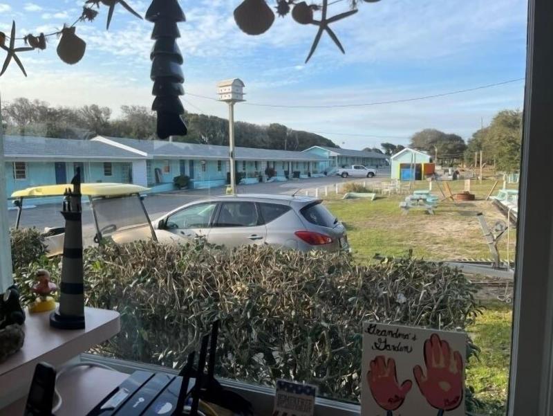 Swell Motel image