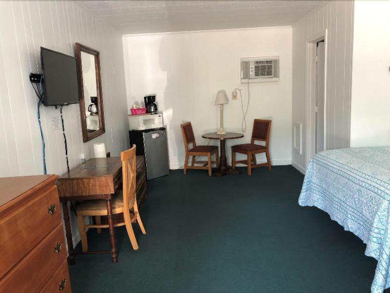 Swell Motel image