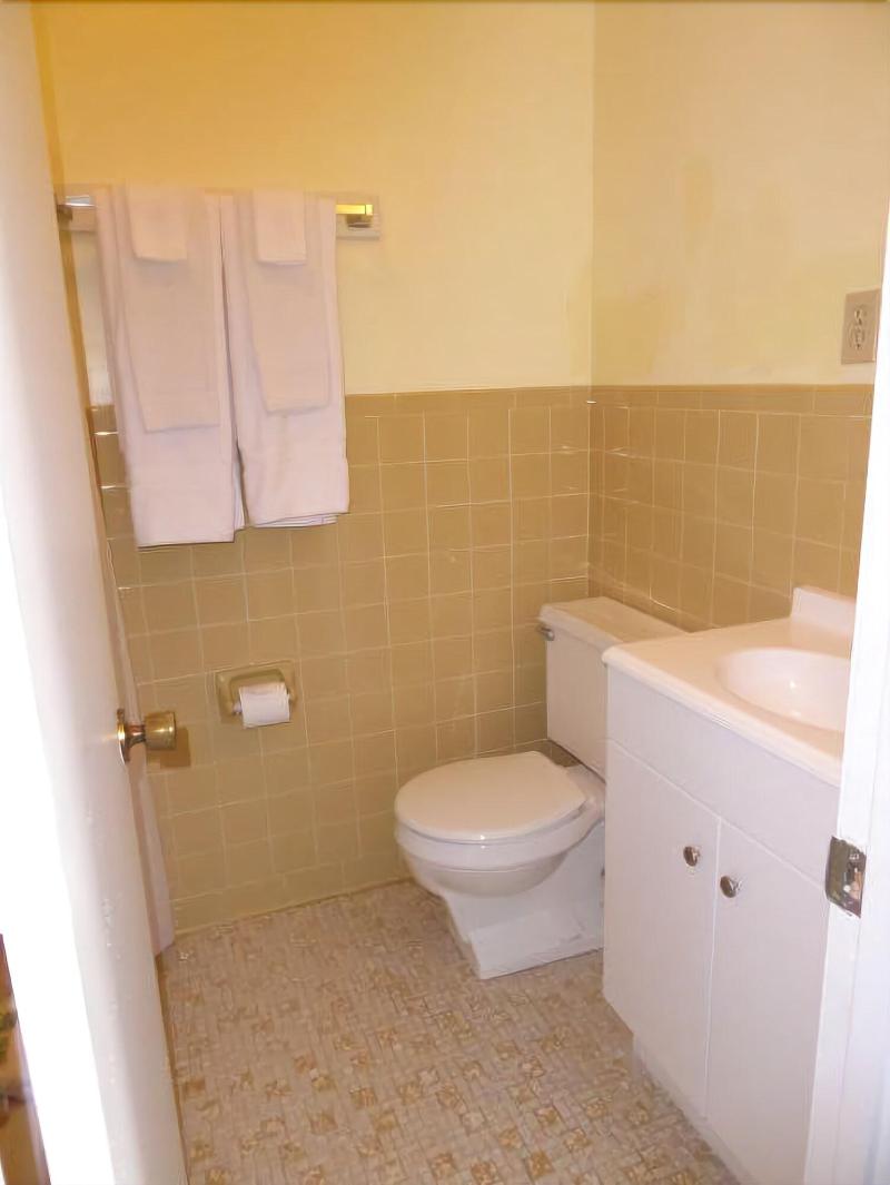 Swell Motel image