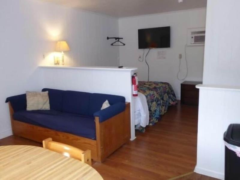Swell Motel image