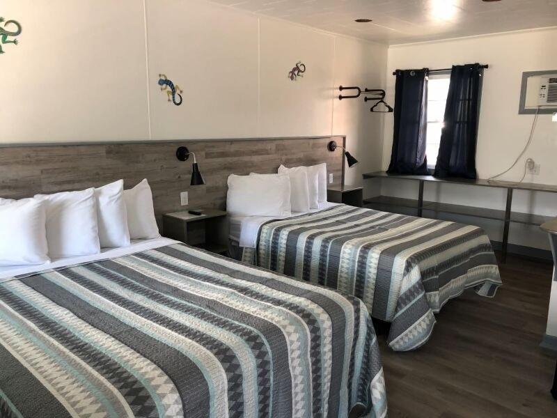 Swell Motel image