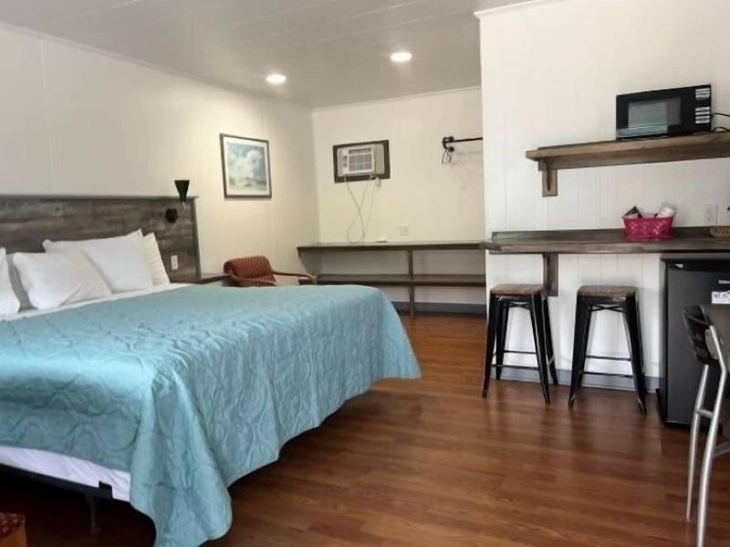 Swell Motel image