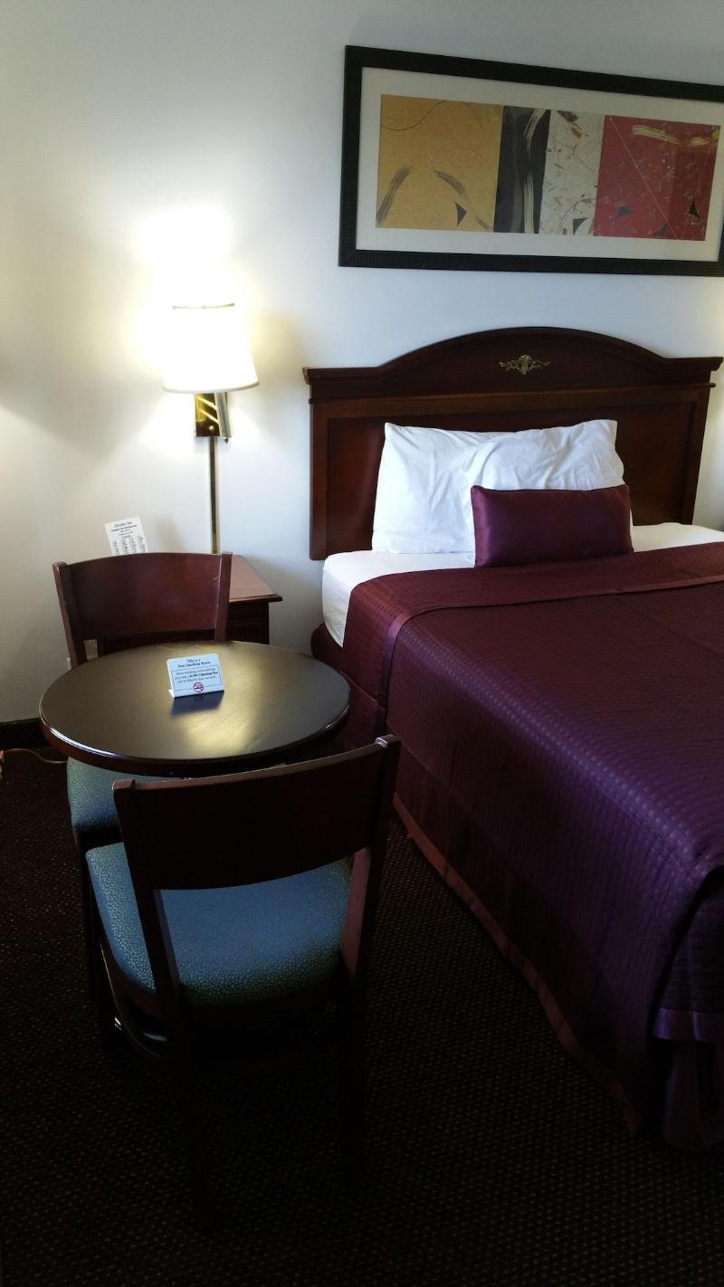 Hoosier Inn image