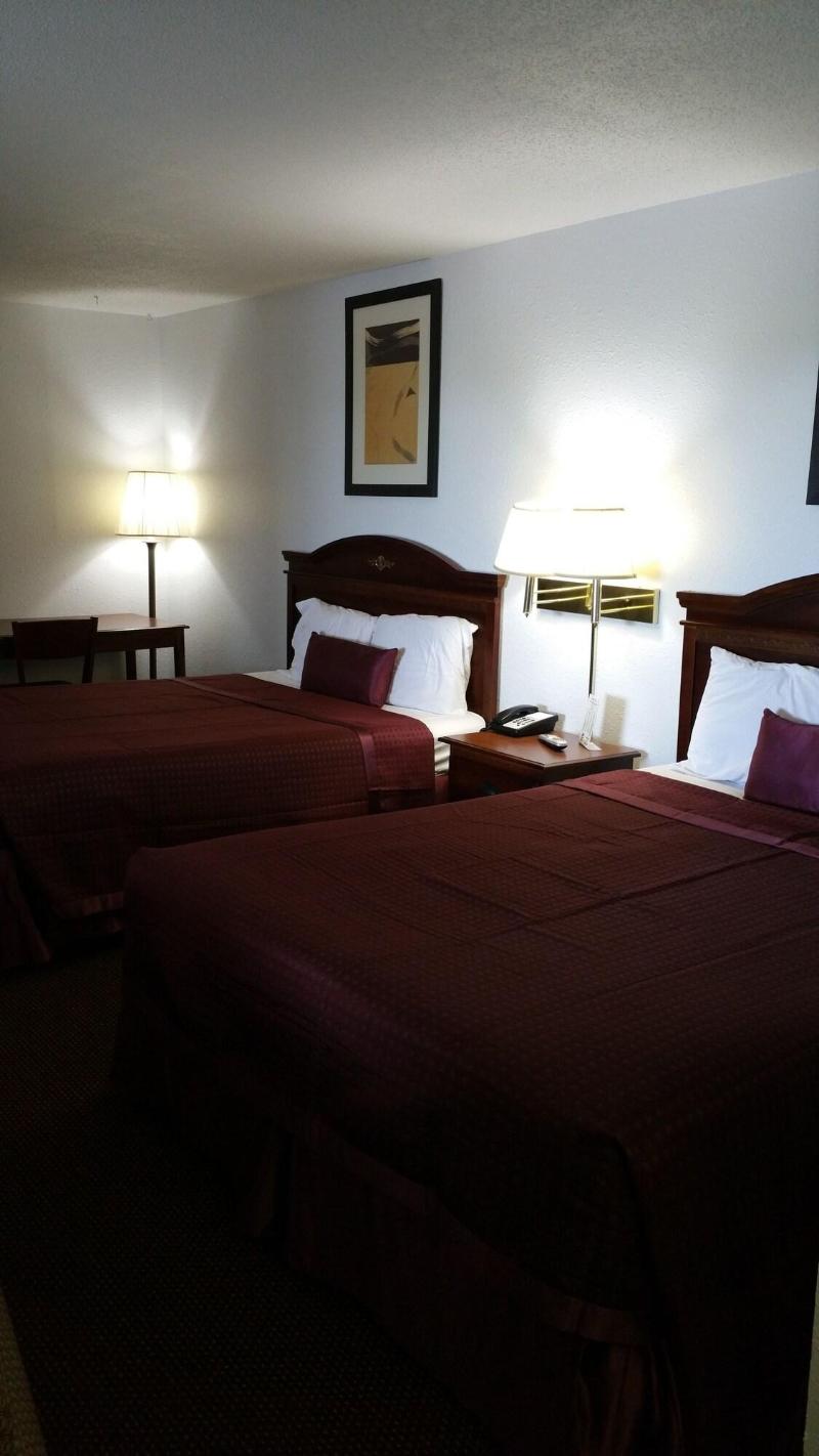 Hoosier Inn image