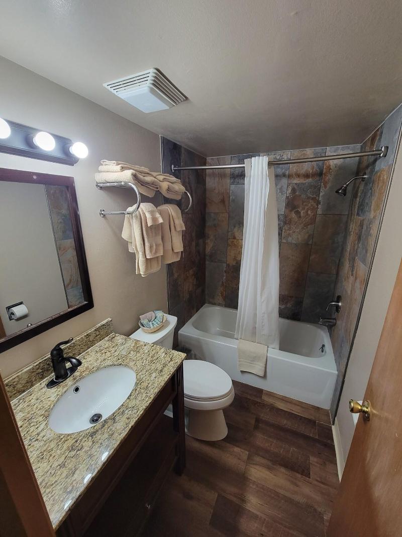 Hulett Motel image