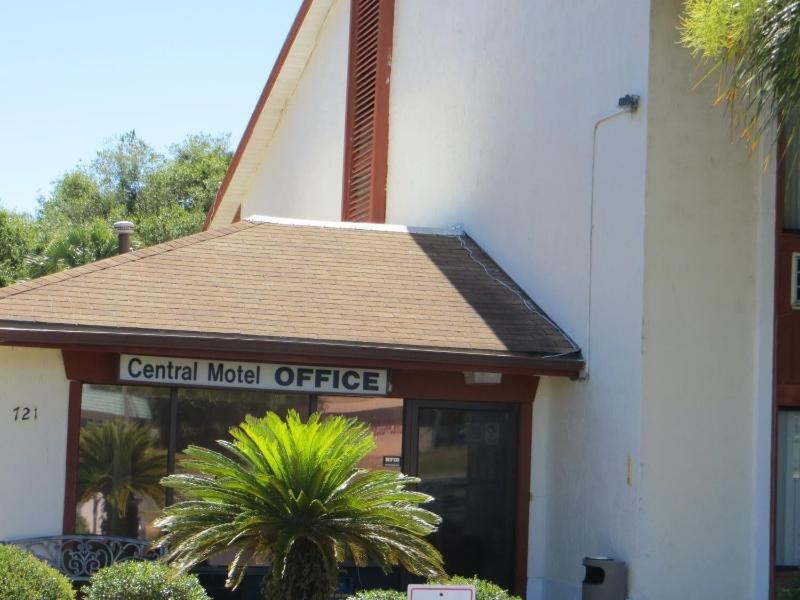 The Central Motel image