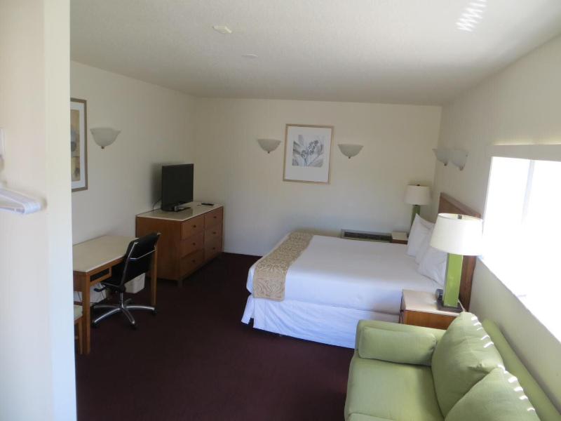 The Central Motel image