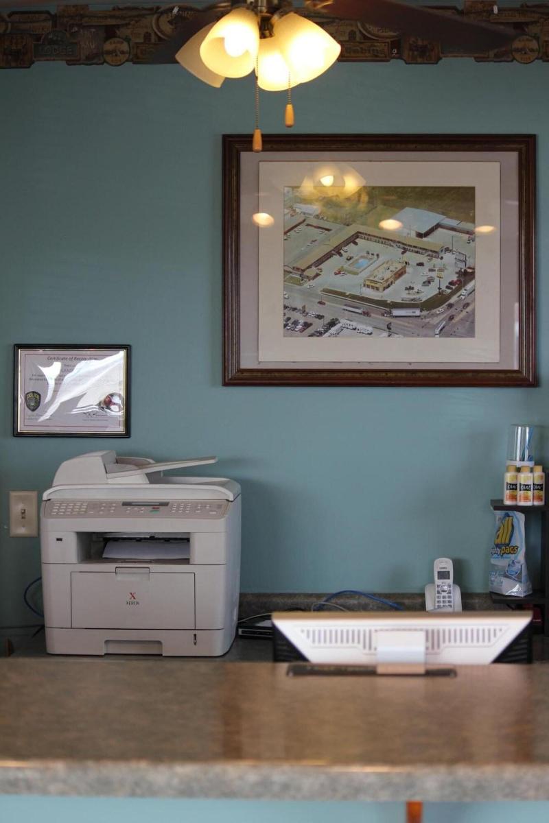 Midlands Lodge image