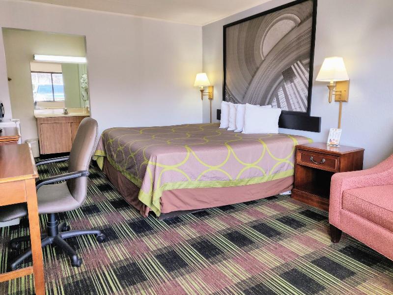 Sprucewood Inn image