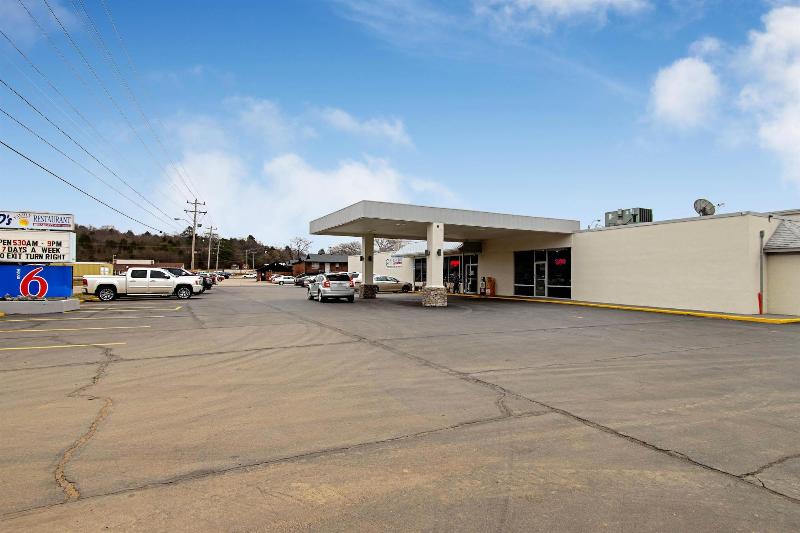 Motel 6 Alma, AR image