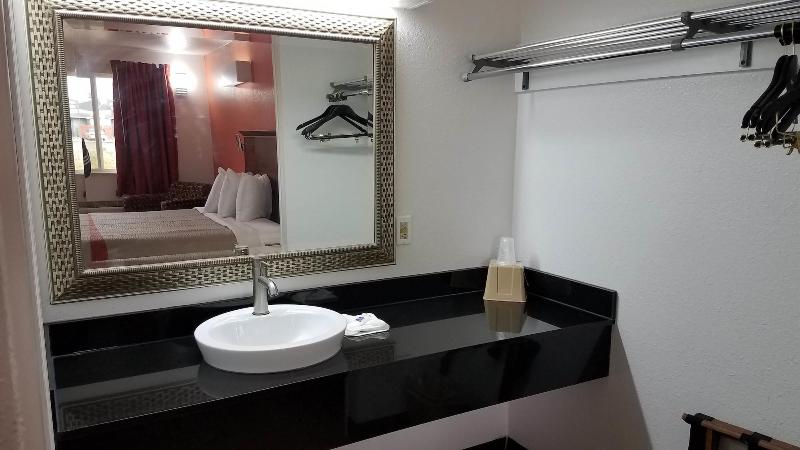 Motel 6 Alma, AR image