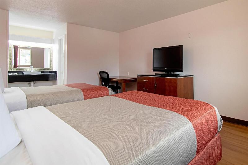 Motel 6 Alma, AR image