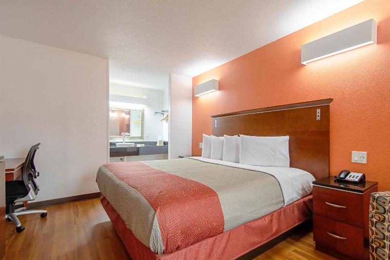 Motel 6 Alma, AR image