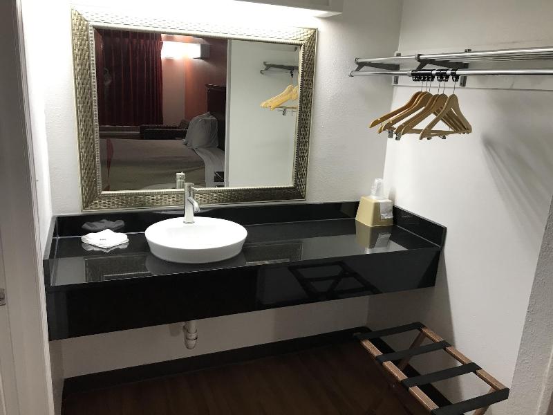 Motel 6 Alma, AR image