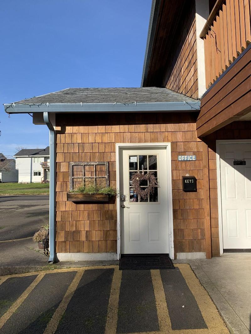 South Jetty Inn image