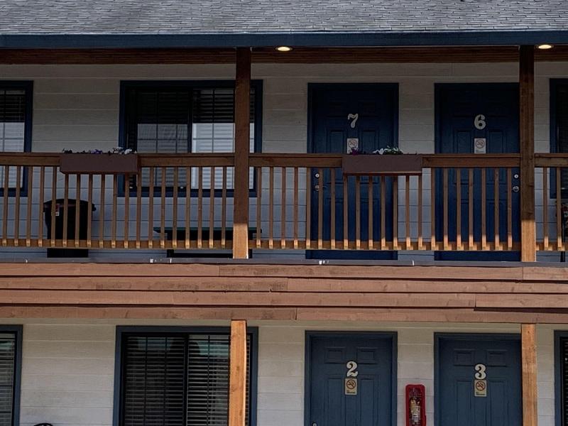 South Jetty Inn image