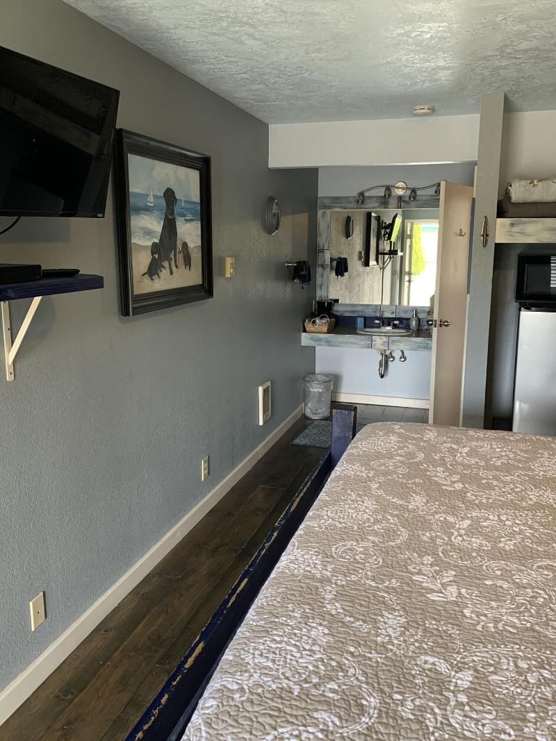 South Jetty Inn image