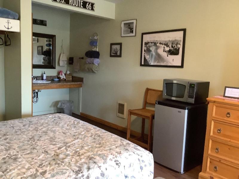 South Jetty Inn image