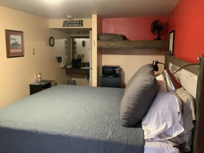 South Jetty Inn image