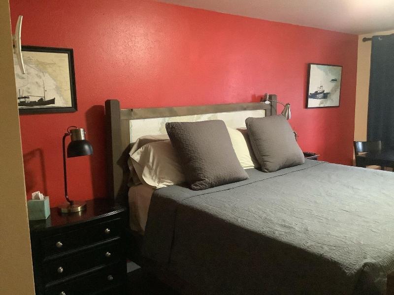 South Jetty Inn image