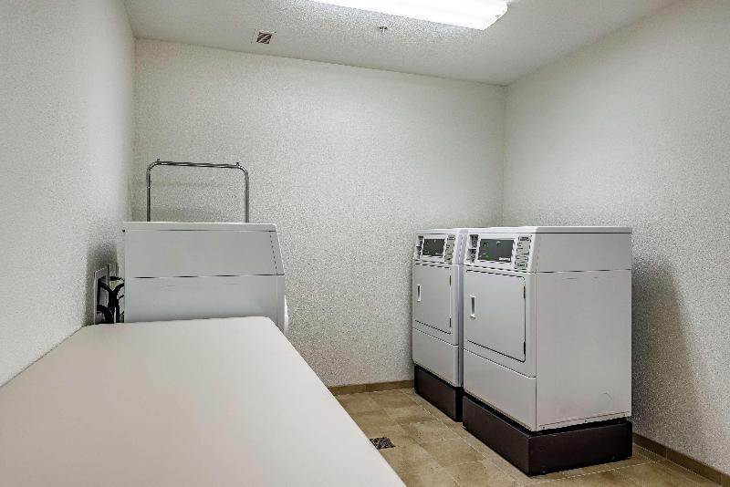 Motel 6 Mankato, MN image
