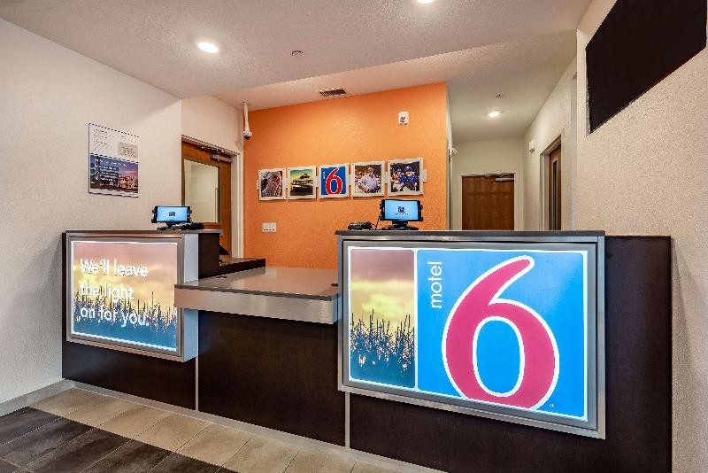 Motel 6 Mankato, MN image