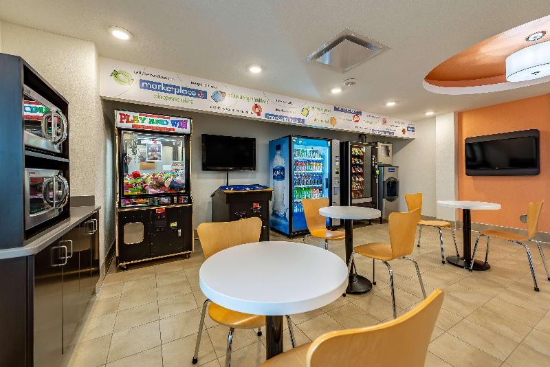 Motel 6 Mankato, MN image