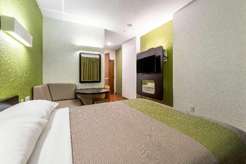 Motel 6 Mankato, MN image
