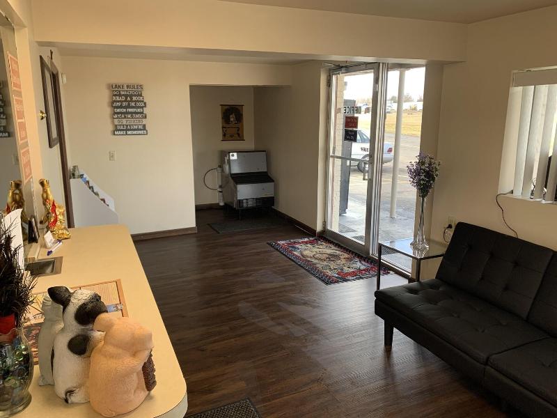 Finns Motel image