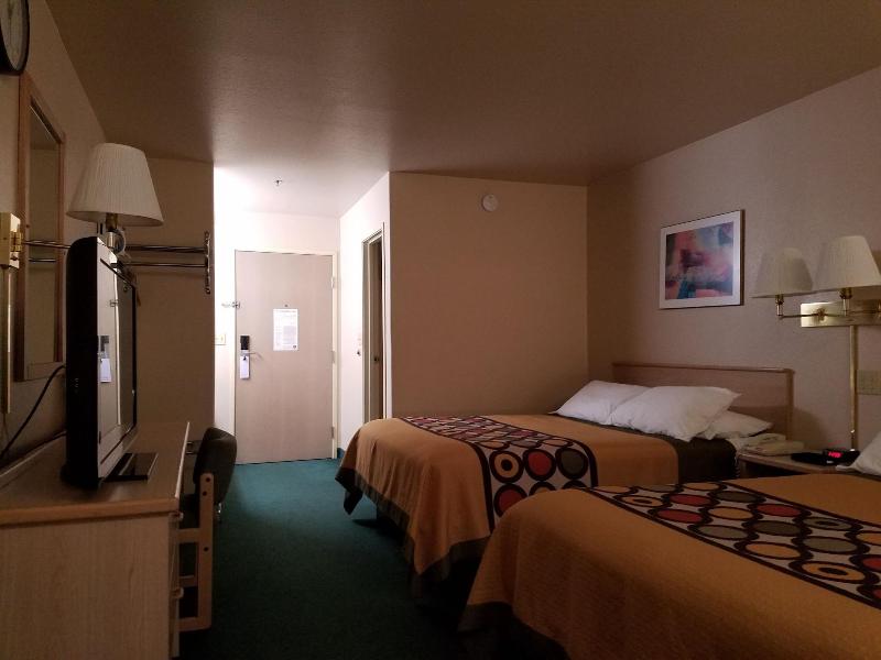 Simple Rewards Inn image