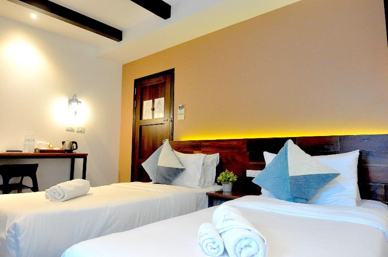 The Eight Ratvithi House image