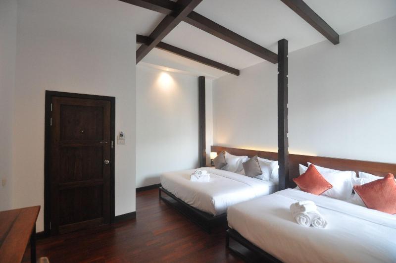 The Eight Ratvithi House image