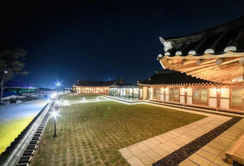 Hwarangroo image