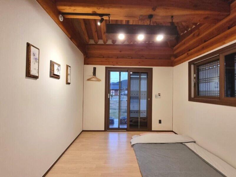 Hwarangroo image